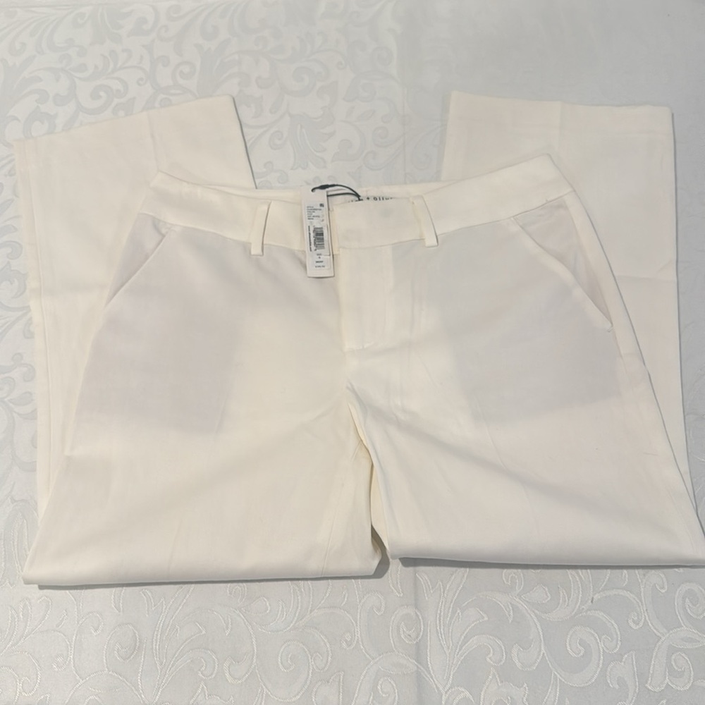 Alice + Olivia “Janis” Low Rise Crop Flare Pants. Ladies 6 - Picture 7 of 16